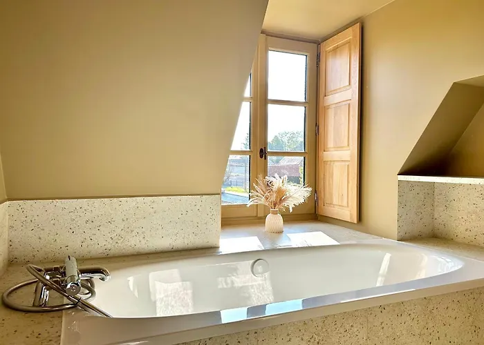 Vila La Maison Du Chateau-confort Premium-famille-wifi Biencourt